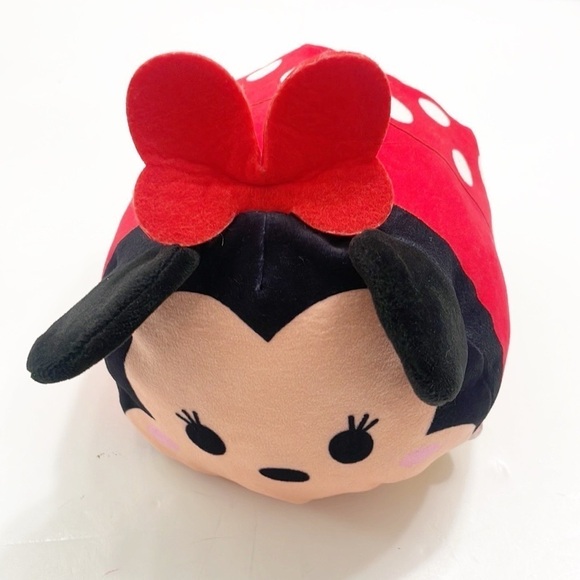 Disney Tsum Tsum Minnie Mouse stuffed animal - Picture 1 of 3